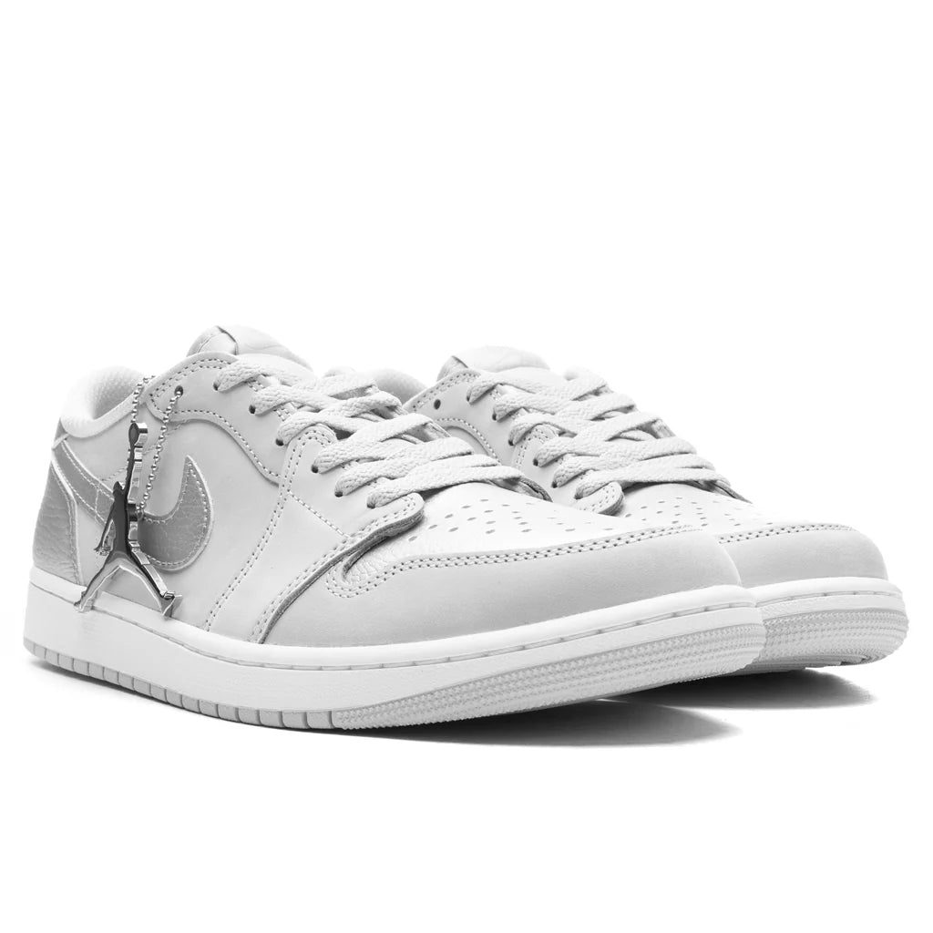 Air Jordan 1 Low OG Metallic Silver Neutral Grey Metallic Silver White