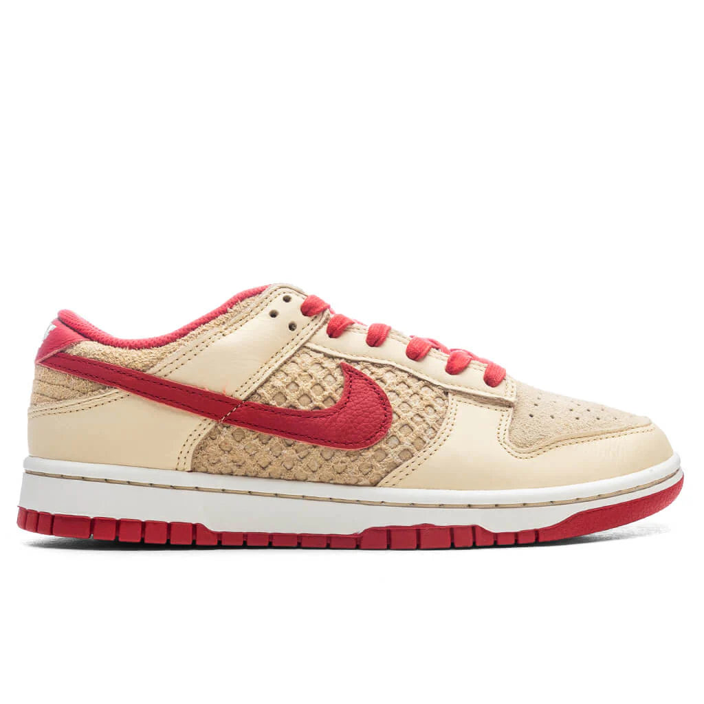 Dunk Low Retro SE Strawberry Waffle Pale Vanilla University Red Sail Wheat
