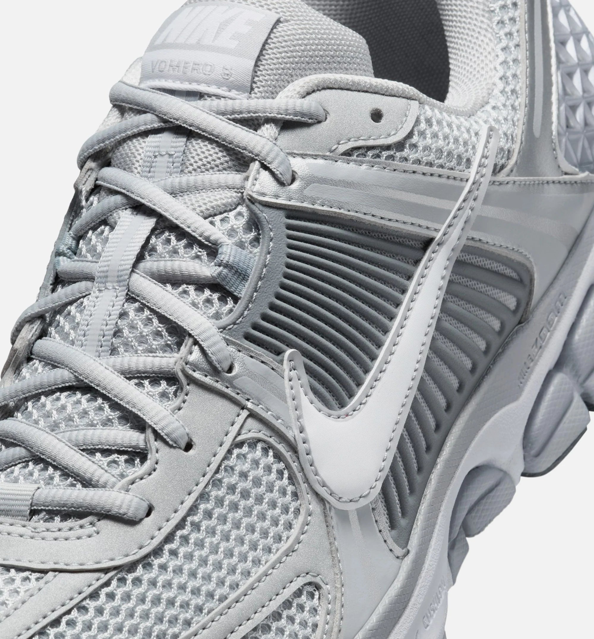 Zoom Vomero 5 Cool Grey Wolf Mens Lifestyle Shoe Wolf Grey Metallic Silver Cool Grey White