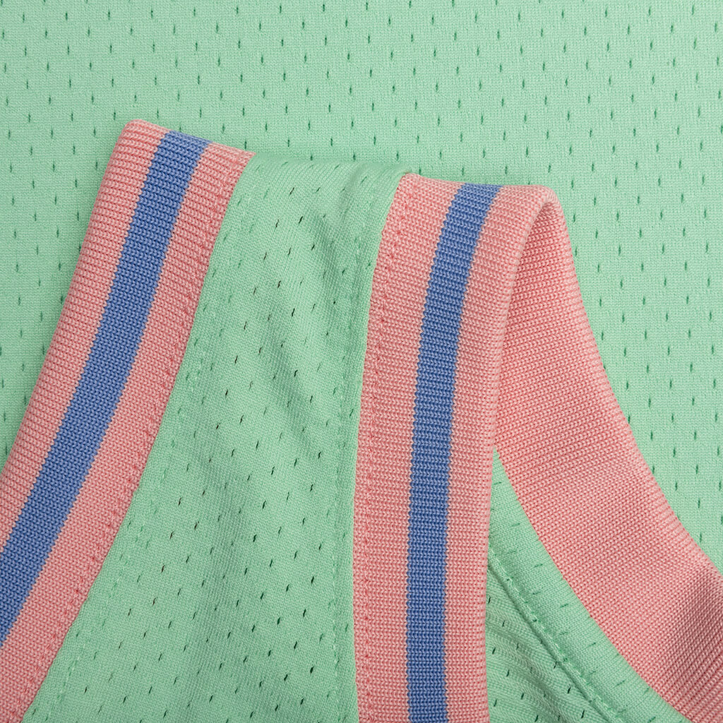 Feature x Mitchell Ness Jersey Green