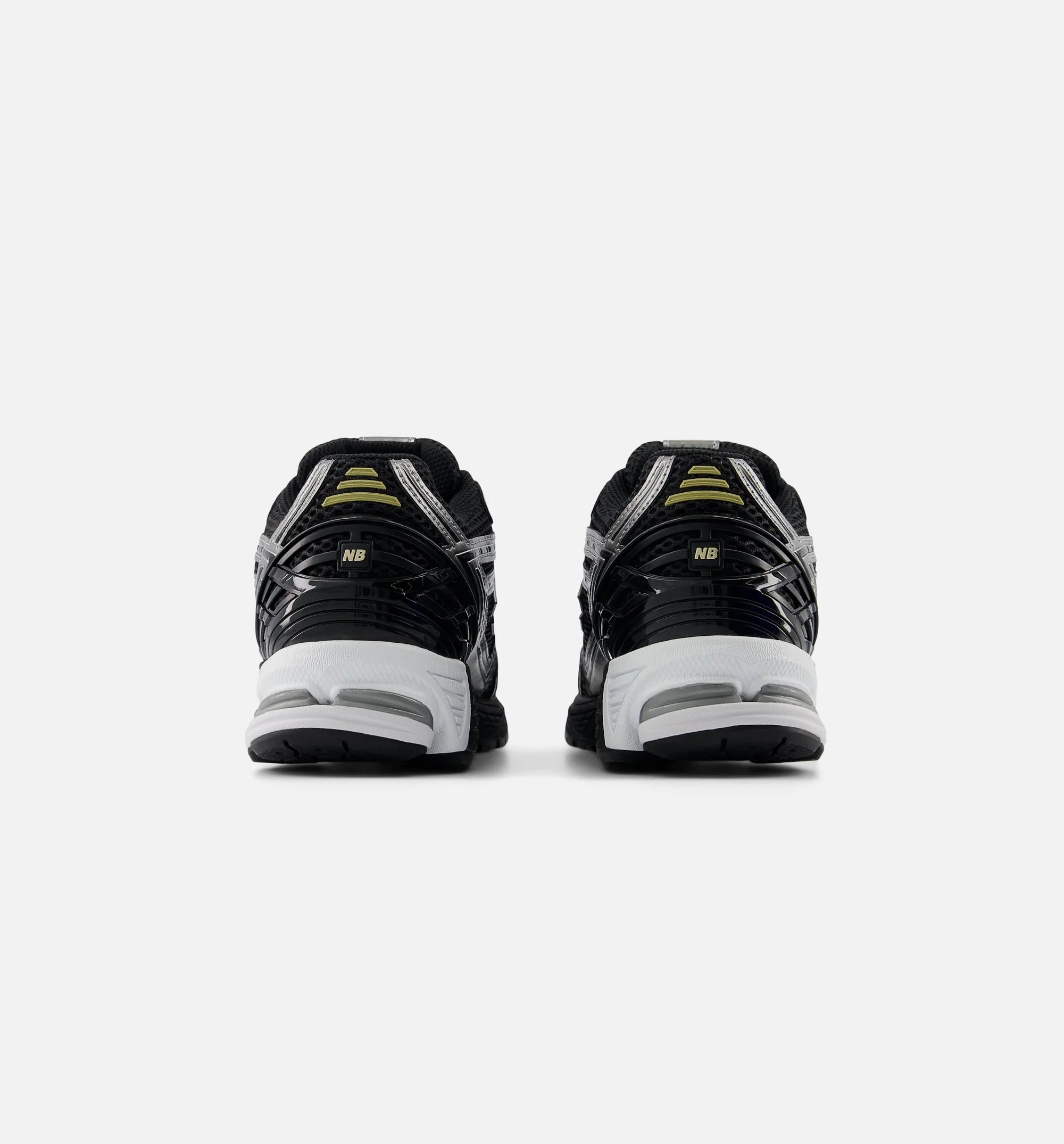 1906R Mens Lifestyle Shoe Black Grey White