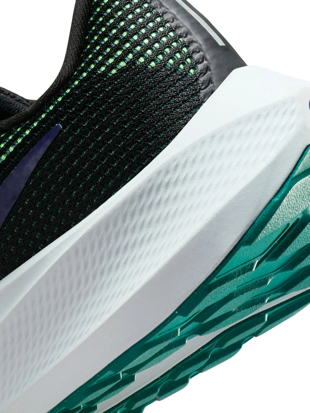 Nike Air Zoom Pegasus 40 Mens Shoes