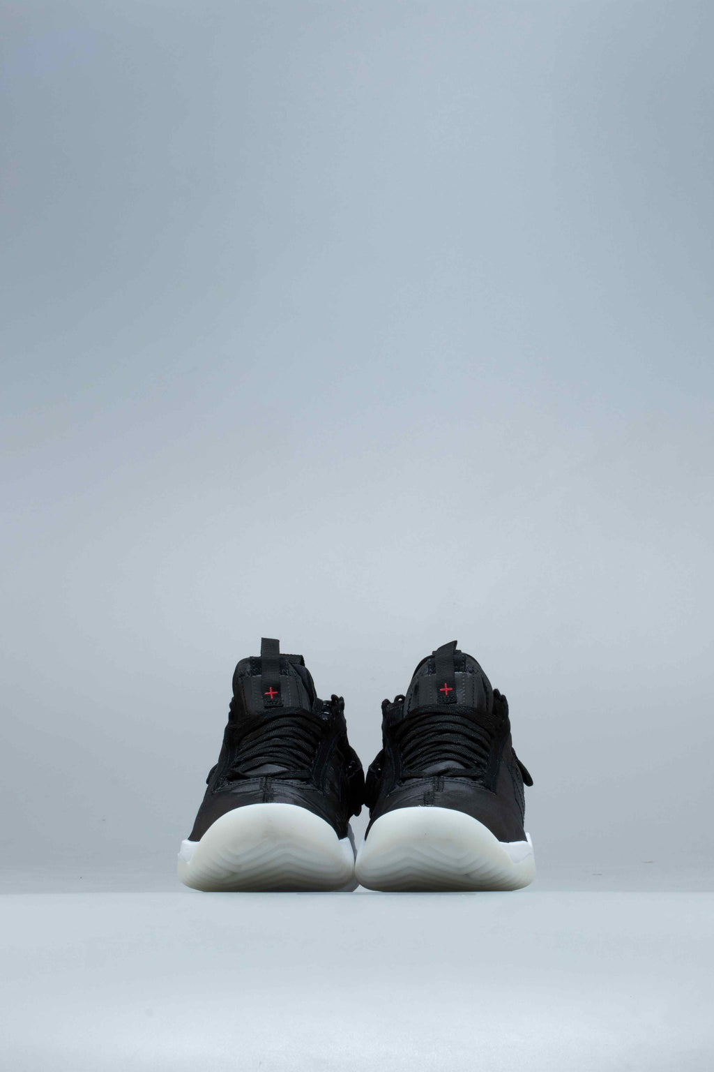 Proto React Mens Shoe Black White
