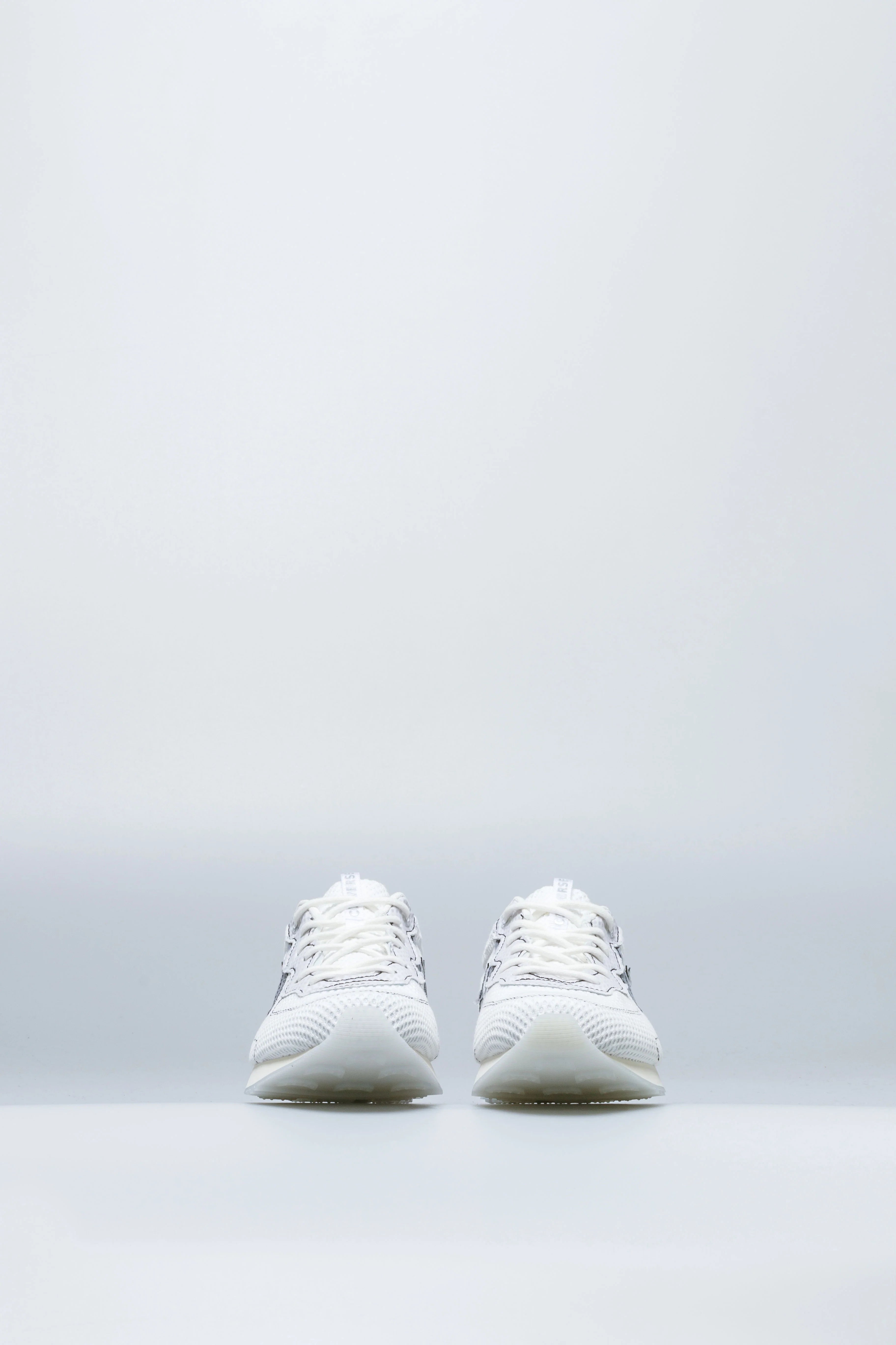 Thunderbolt Ox Mens Shoe White Grey