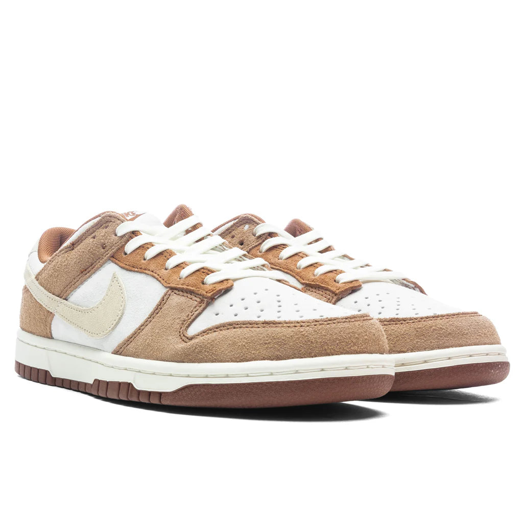 Dunk Low Retro Premium Medium Curry Sail Fossil