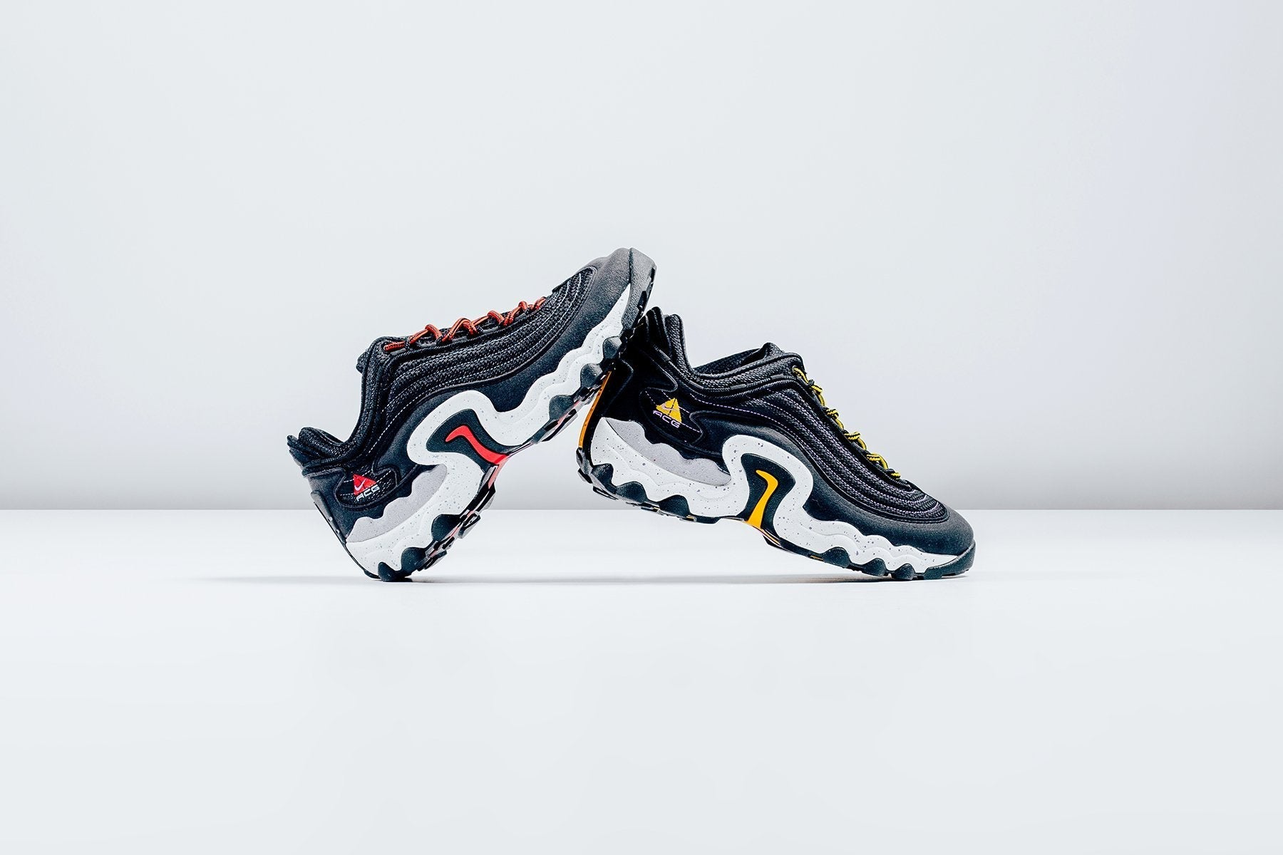 ACG Air Skarn - Black/Habanero Red