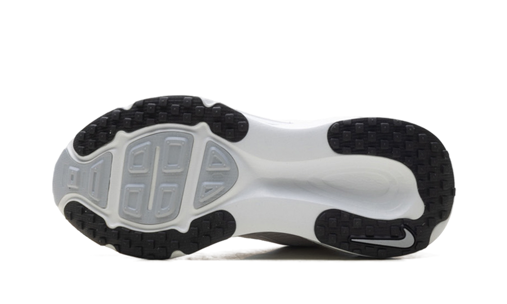 Vomero 18 WMNS"Vast Grey Summit White" HM6804 007