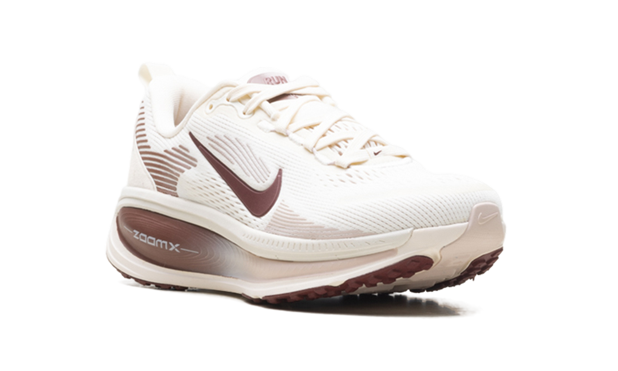 Vomero 18 WMNS"Pale Ivory Red Sepia Silt Red Dark Team Red" HM6804 108